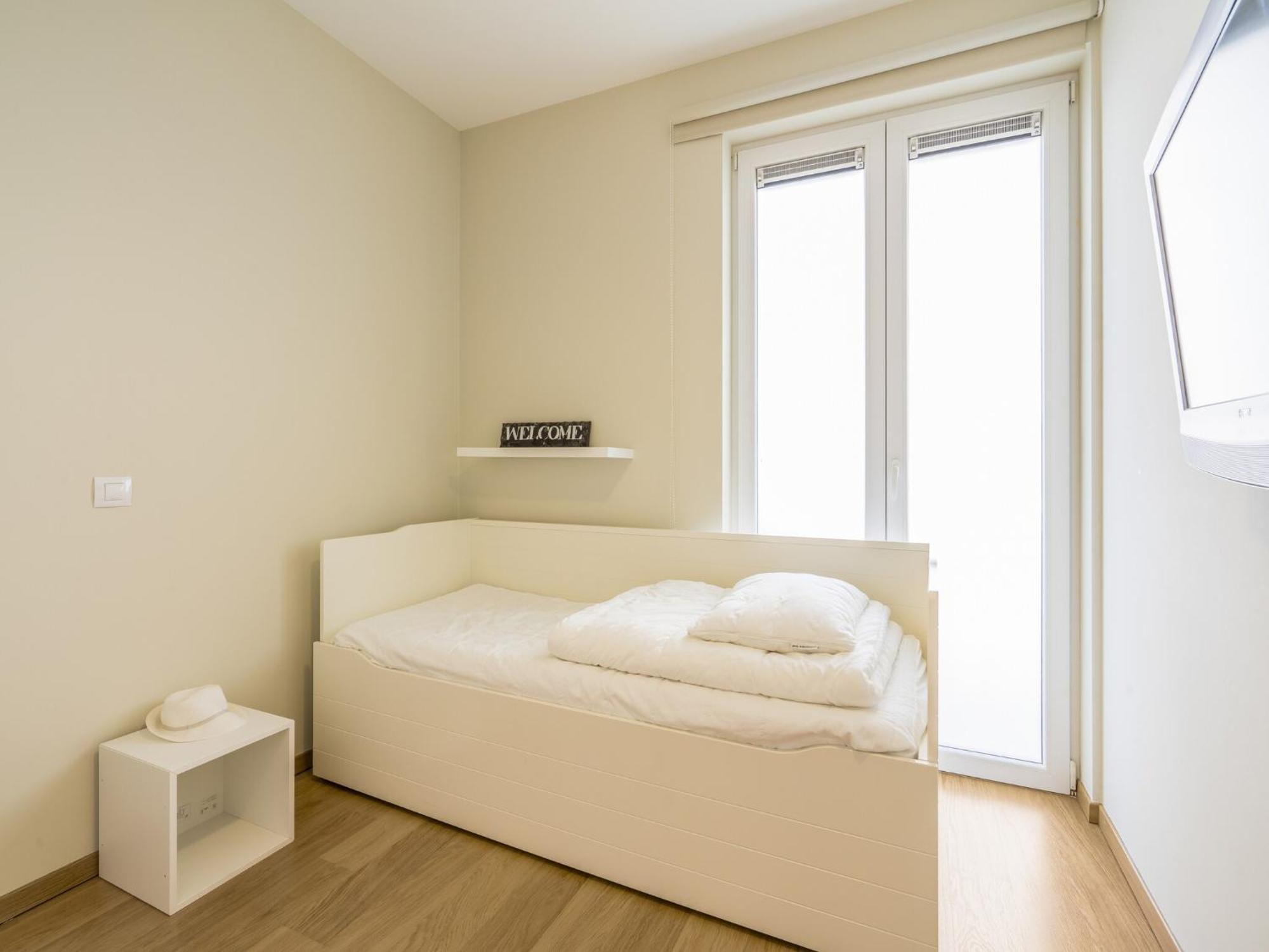Apartment Apartment On Church Square With Cozy Terrace, Cleaning Included Blankenberge